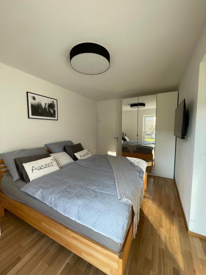 Luxury - Apartment Mit Balkon In Seenaehe غموندين المظهر الخارجي الصورة